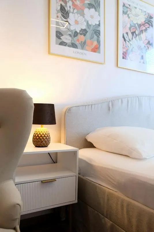 Newly Renovated Apartment In The Center Of Graz